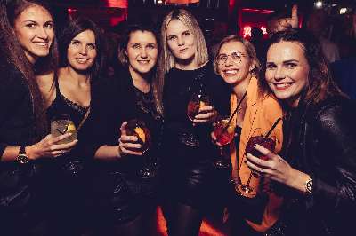 02_pirates-halloween_08_11_2025