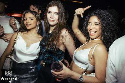 Party Bild aus dem Weekend Club Berlin vom 08.03.2024