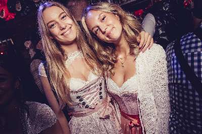 Party Bild aus dem  vom 05.10.2025