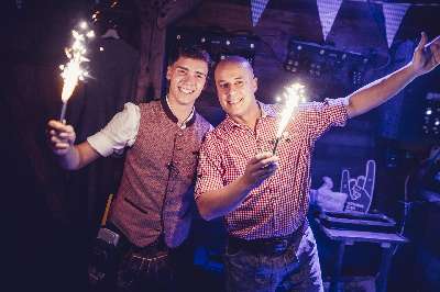 10_strandbad_gruenau-party_11_10_2024