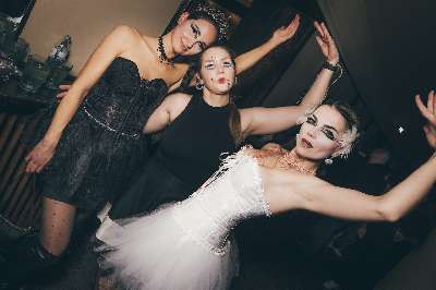 Party Bild aus dem  vom 02.11.2025