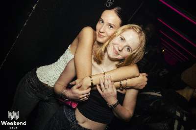 Party Bild aus dem Weekend Club Berlin vom 23.02.2024